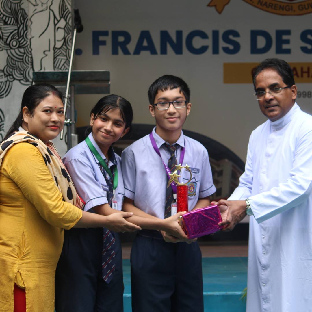 Special assembly prize distribution ceremony photo